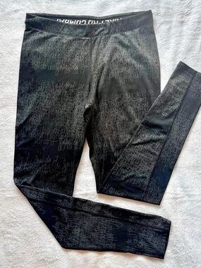 Nike pro-combat black scribble leggings